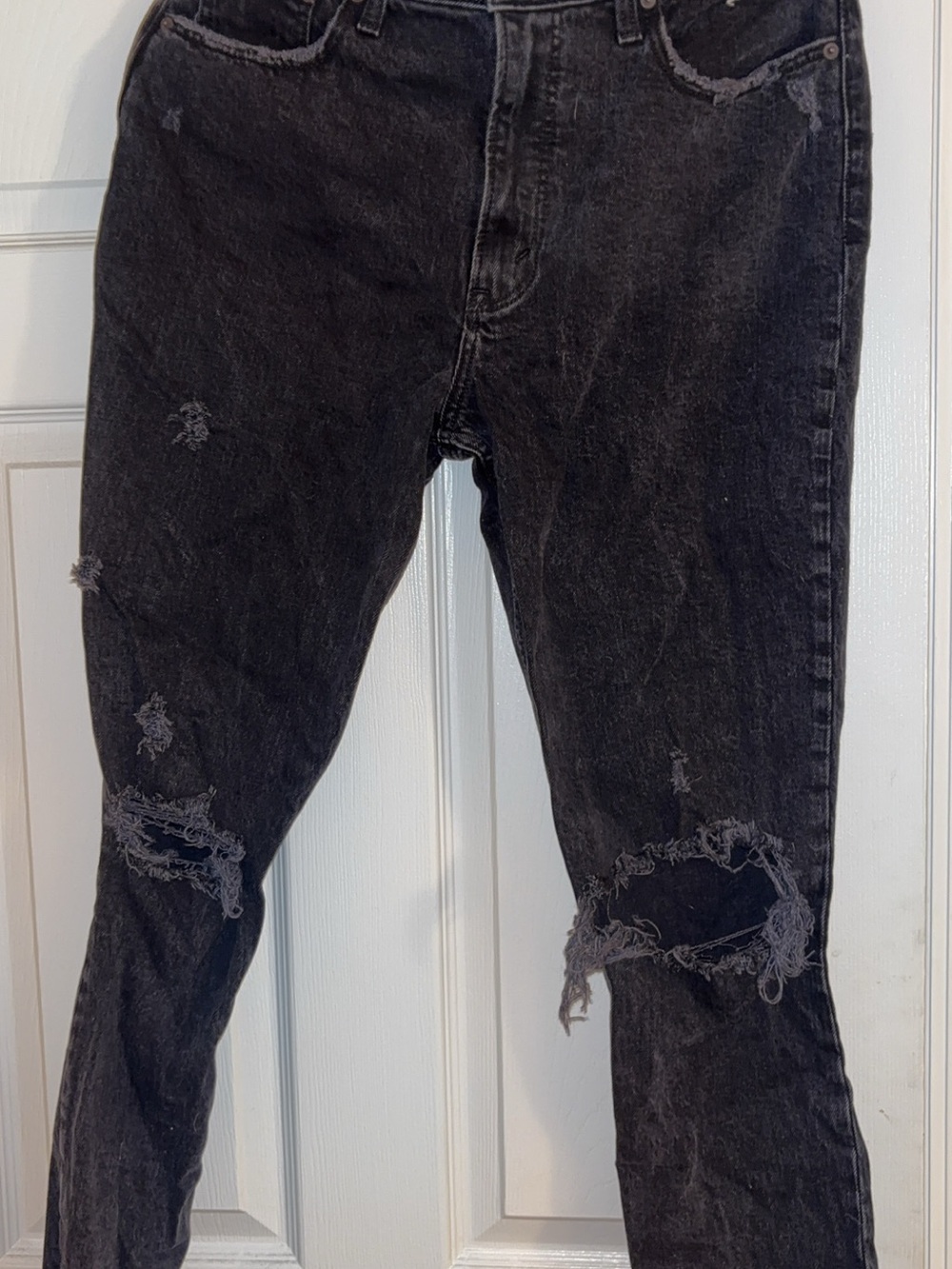 Abercrombie & Fitch Black Distressed Skinny Jeans